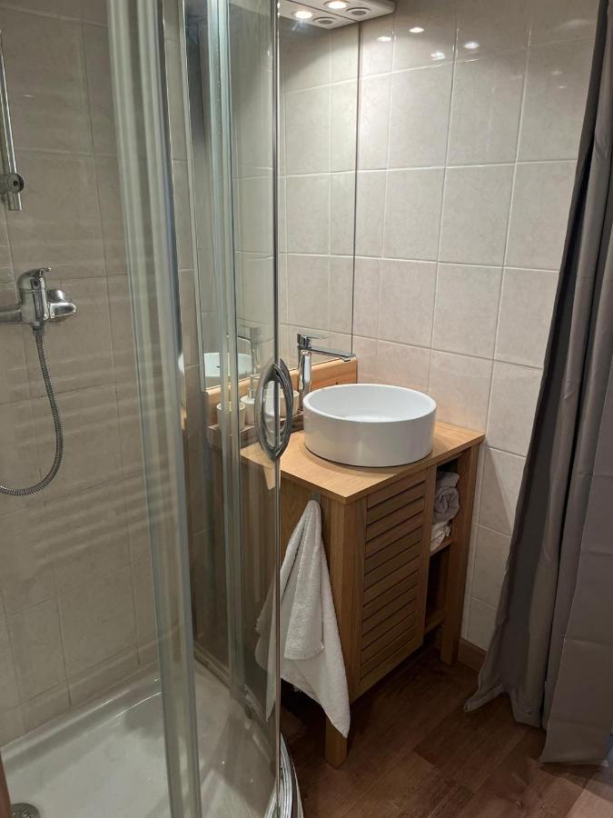 Chambres D'Hotes Marylou Valensole Esterno foto